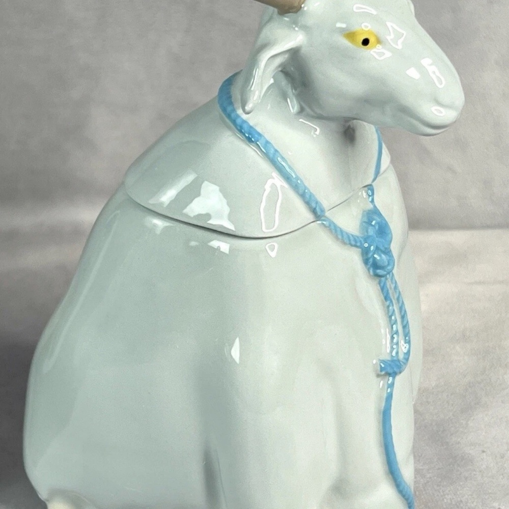 Ozark Goat Cookie Jar Prop Ceramic Jar, Lidded, Ozark Box, Ben's ashes, Netflix - Picture 4 of 8
